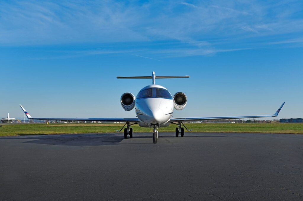 Bombardier-Learjet-75-4 Bombardier Learjet 75 4