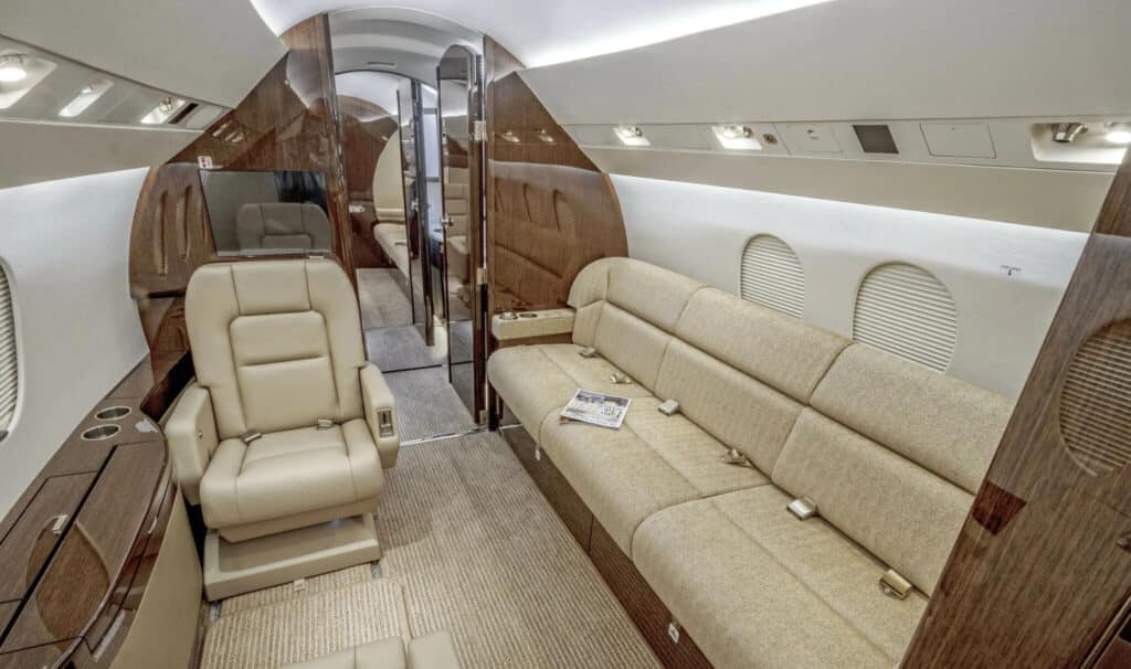 Dassault-Falcon-900DX-4 Dassault Falcon 900DX 4