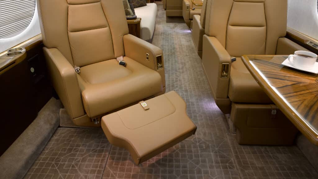 Gulfstream-G350-3 Gulfstream G350 3