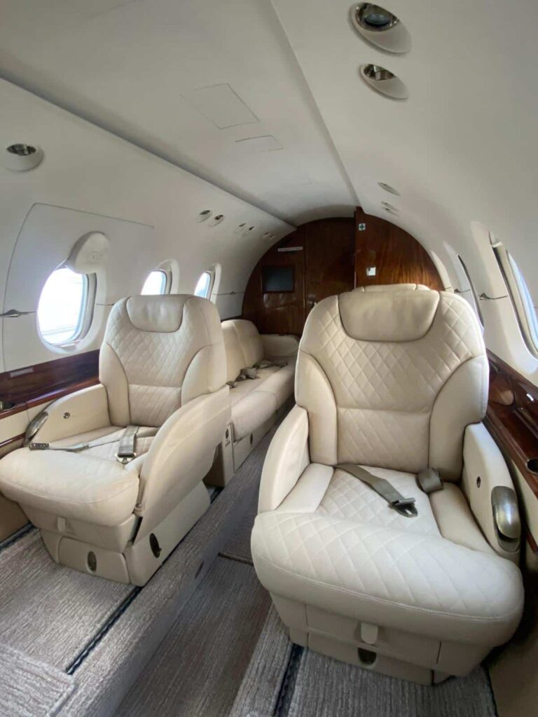2003-hawker-800xp-photo-07