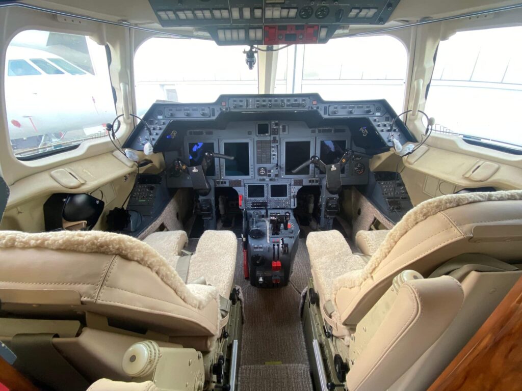 2003-hawker-800xp-photo-12-scaled