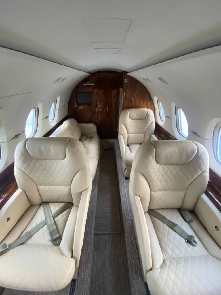 2003-hawker-800xp-photo-13-scaled